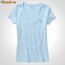 Tricou original Tommy Hilfiger, marimea M, culoare bleu, nou! foto