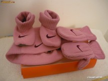 SET NIKE CACIULA+MANUSI+BOTOSEI PT BEBELUSI  O R I G I N A L !!! foto