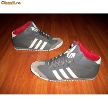 GHETE ADIDAS ROM DIN PIELE NATURALA foto