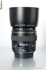 Vand schimb canon EF 100mm F2 USM + Parasolar Et-65III + Toc + Filtru UV + garantie foto