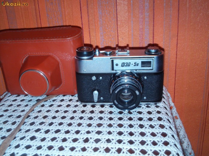 -Y- APARAT FOTO DE COLECTIE FED 5 B foto mare