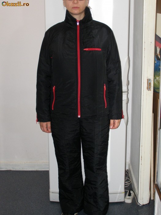 COSTUM SKI DAMA-CITITI DESCRIEREA foto mare