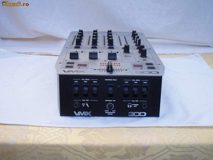 BEHRINGER VMX300 foto mare