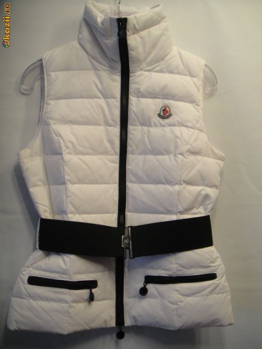 VESTA  MONCLER  FOR WOMAN  ALB,NEGRU,ROSU foto mare