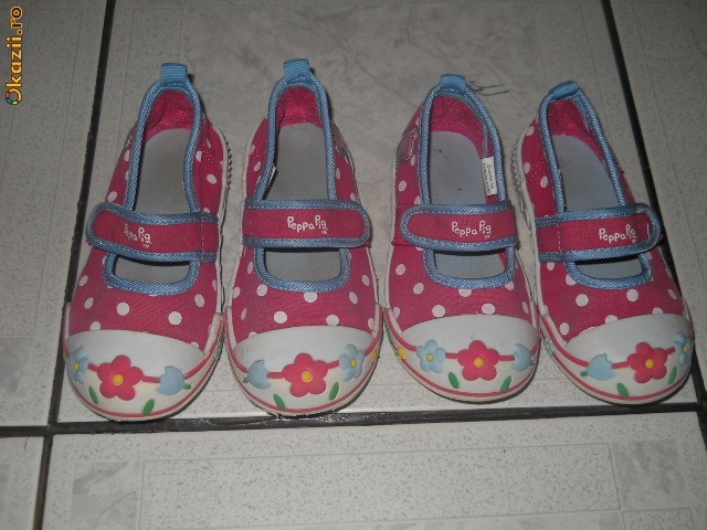 pantofiori/balerini fetite PEPPA PIG UK deosebiti marimile 24/25(si pt gemene) foto mare