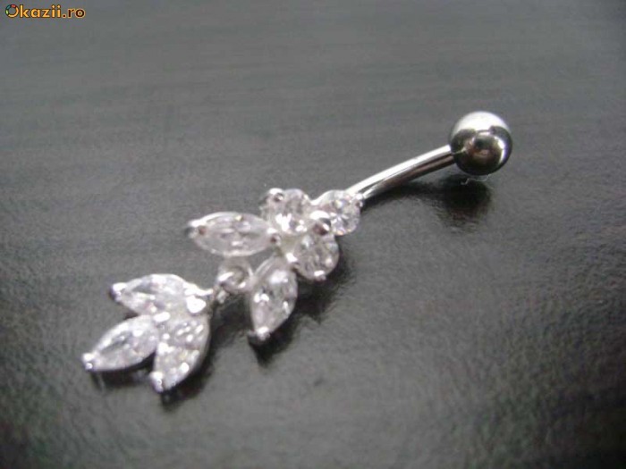 PIERCING BURIC MODEL LUNG PIETRE ALBE MONTURA ARGINT foto mare