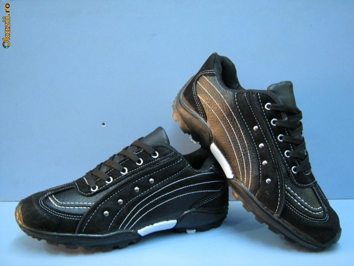 ADIDASI,PANTOFI SPORT,BARBAT,BARBATESTI foto mare