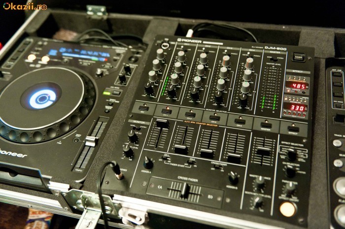 vand schimb djm 500 pioneer sau schimb cu moving head si cu laptop performant foto mare
