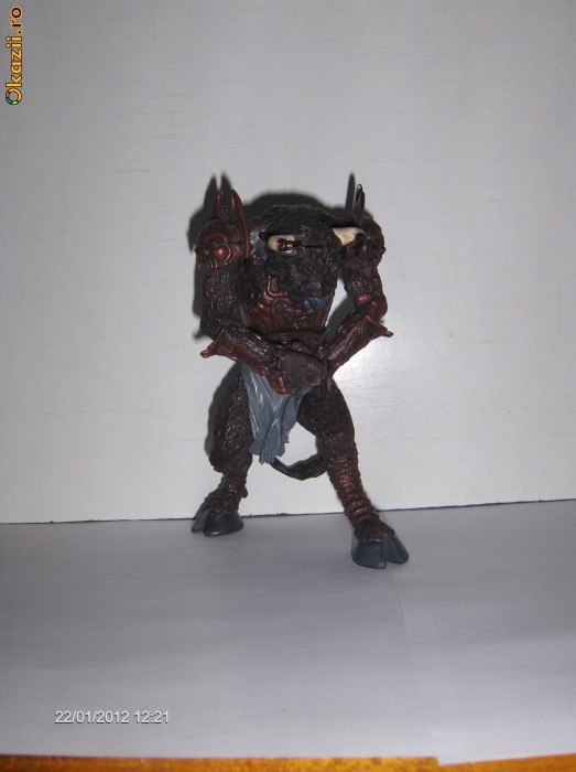 Chronicles of NARNIA - Figurina Asterius - Minotaur, originala Disney-Hasbro foto mare
