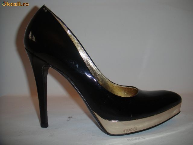 PANTOFI  GUCCI BLACK LACK second hand ca si noi(ORIGINALI IN CUTIE) foto mare