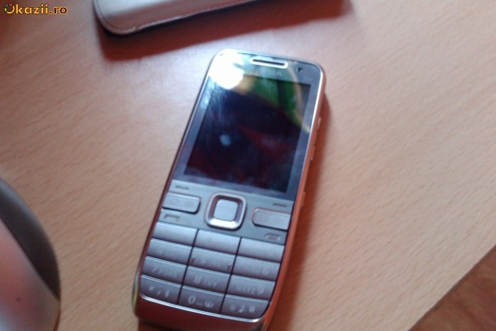 vand  nokia e52 foto mare