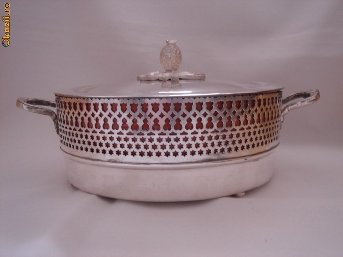SUPERB VAS PENTRU SERVIT, DIN METAL ARGINTAT SI CERAMICA foto mare