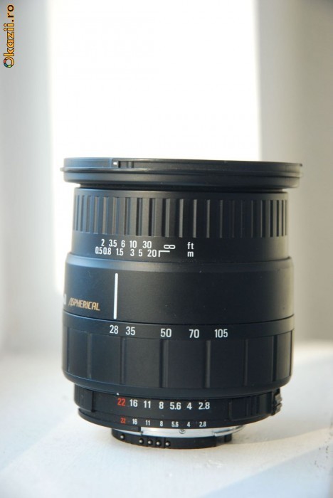 Obiectiv Sigma 28-105mm f 2,8-4 montura Nikon foto mare