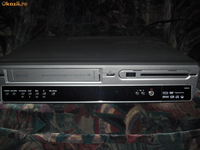 VIDEO VHS SI DVD-RW  COMBO  MAGNUM foto mare