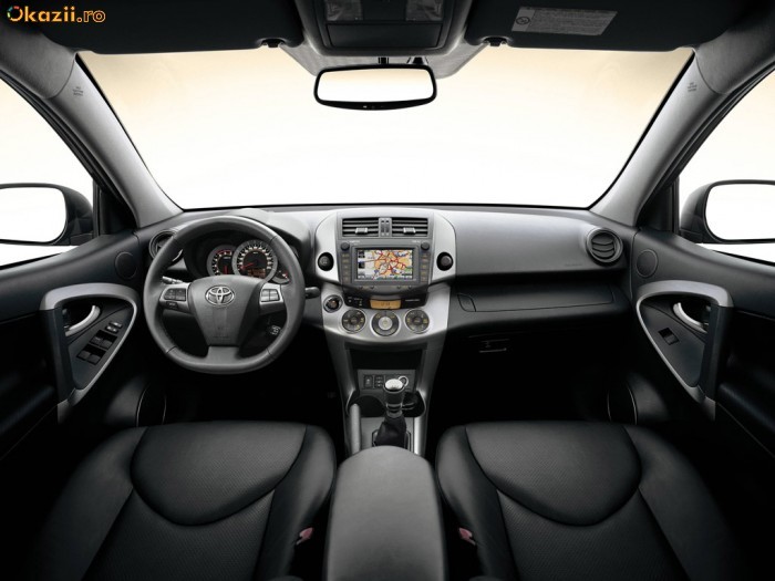 toyota rav 4 foto mare